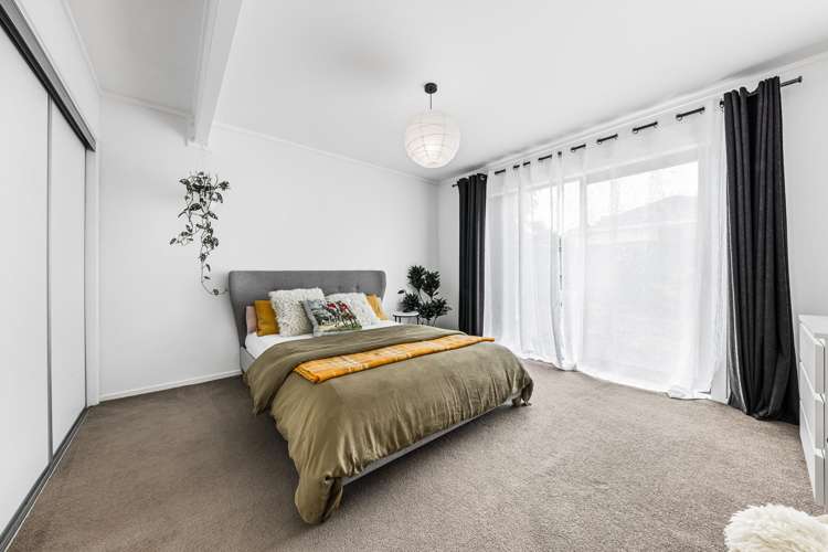 1/9 Buxton Street Point Chevalier_13