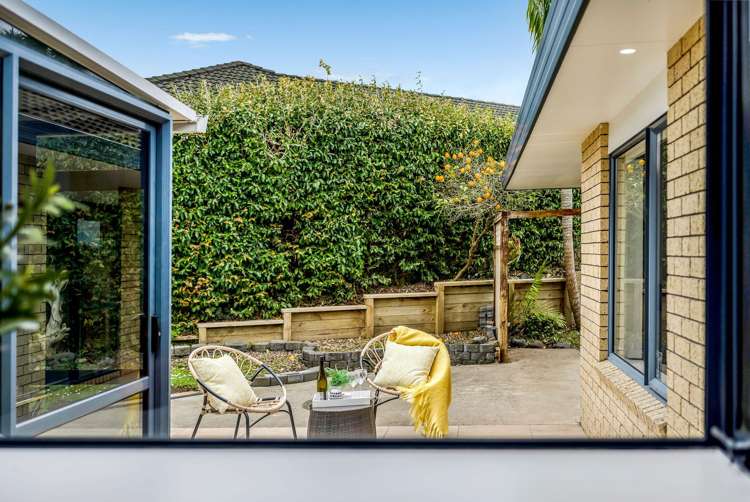 24 Moyrus Crescent East Tamaki Heights_15