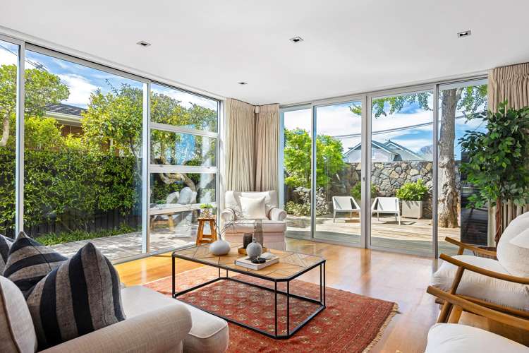 9 Poynder Avenue Merivale_6