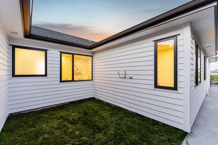 77 Skulander Crescent Millwater_23