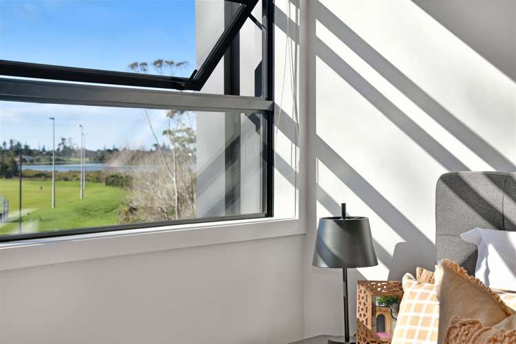 1/4 Stables Lane Silverdale_15