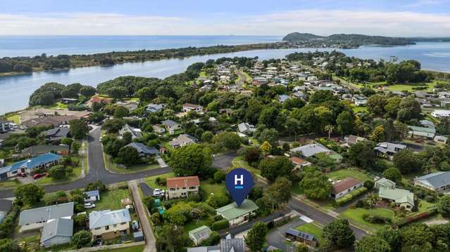 2 Adela Stewart Drive Athenree_2