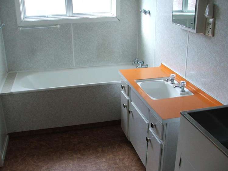 2/75 Moana Avenue One Tree Hill_9