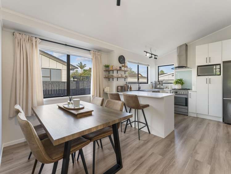 10 Bluewater Place Wattle Downs_13