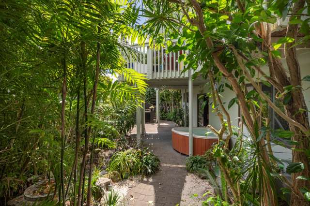 Flexible Floor Plan & Water Views