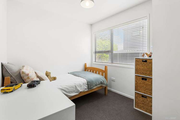 2/41 Jacaranda Avenue Beach Haven_16