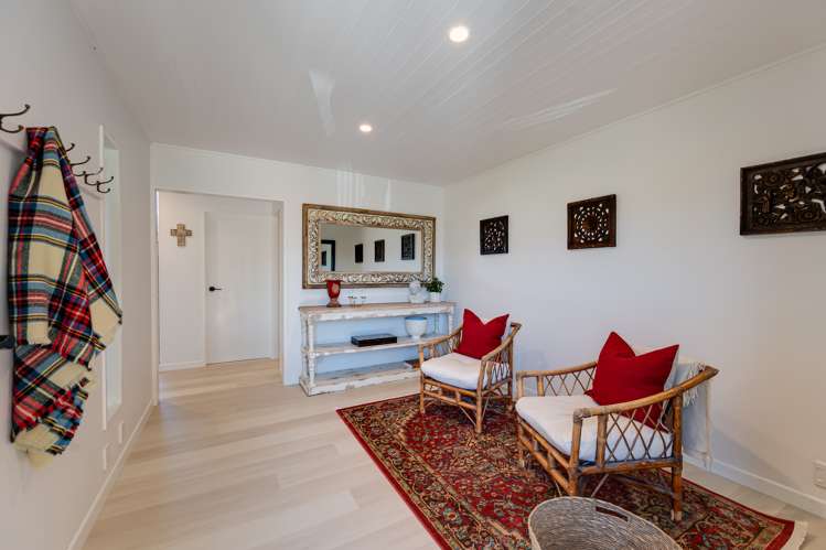 12 Greenstone Place Fernhill/Sunshine Bay_3