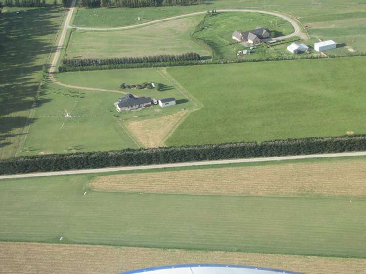 2199 South Eyre Road West Eyreton_16