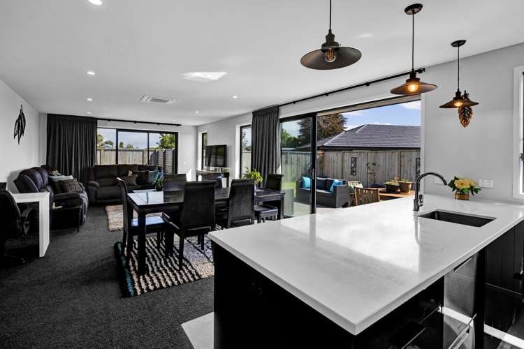 8 Wheki Lane Inglewood_7