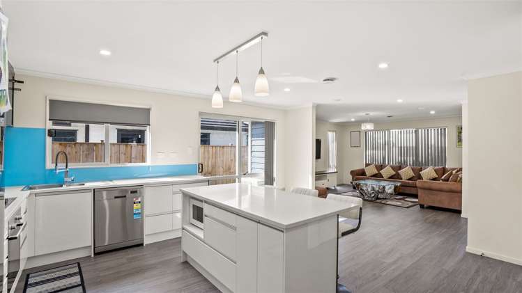 18 Sapwood Crescent Takanini_11