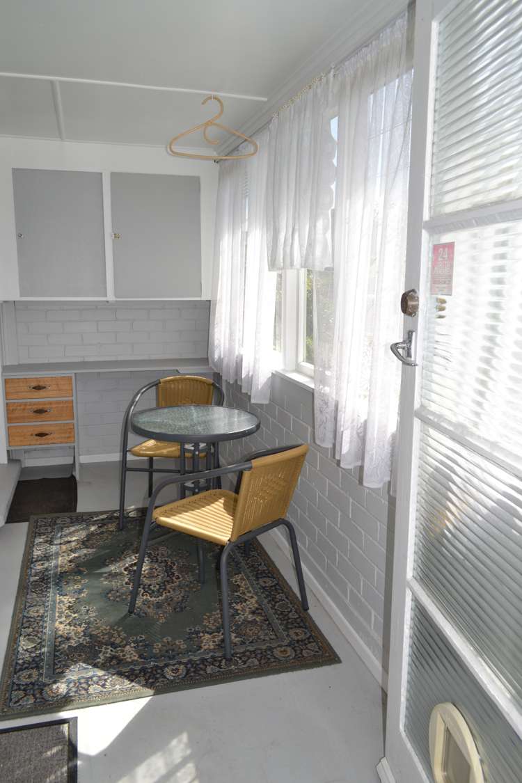 2 Freyberg Crescent Pukekohe_5