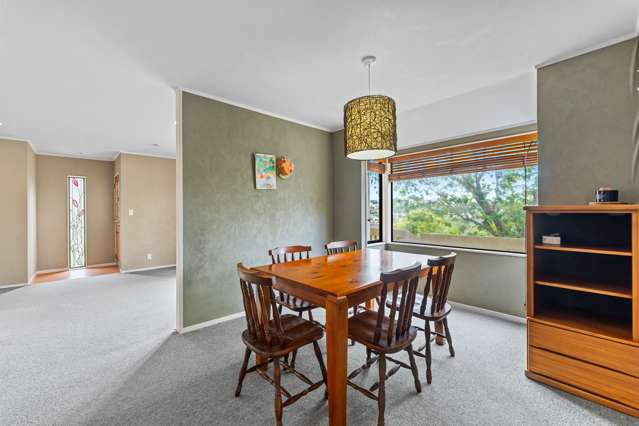 2/12 Helicon Place Totara Vale_1