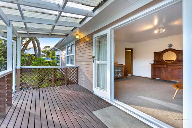 8 Surat Place Glen Eden_4