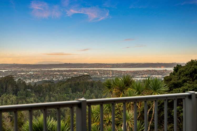 27 Tui Crescent Waiatarua_2