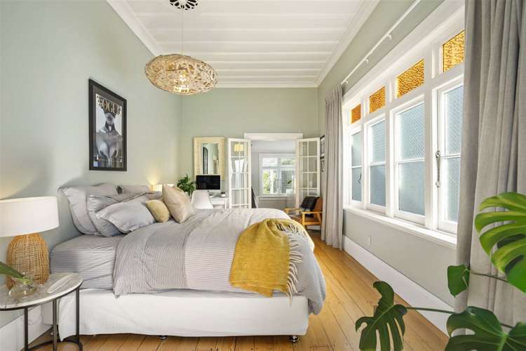 15 North Avenue Narrow Neck_15