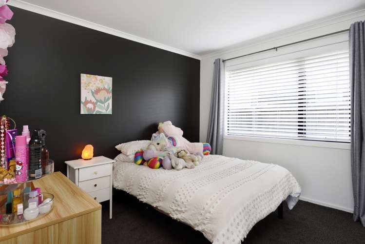 76 Malone Crescent Richmond_17