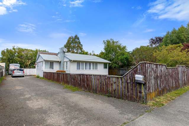 1 & 2/25 Marion Street Silverstream_2