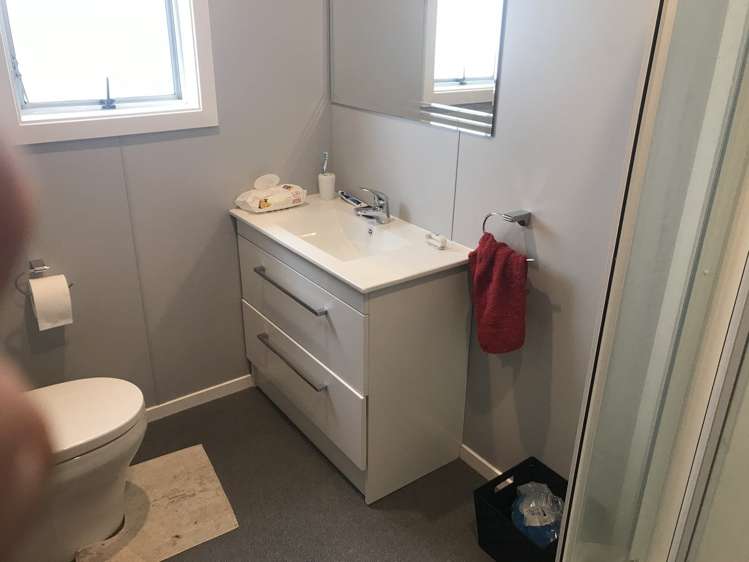 2/12 Cardall Street Newtown_7