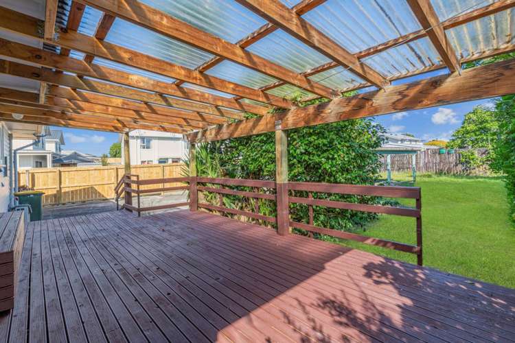 14 Tairere Crescent Rosehill_8