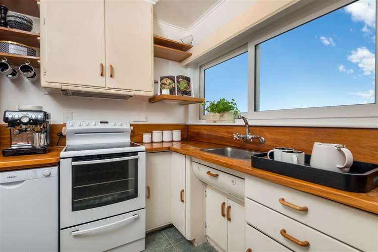 4/7 Lydia Avenue Northcote_4