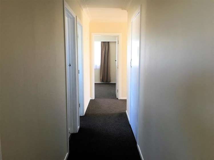 64 Edinburgh Crescent Waikiwi_4