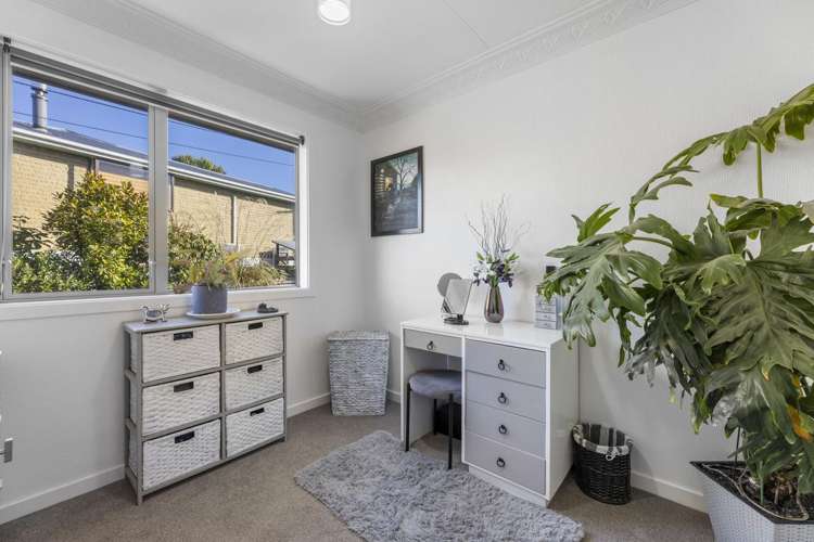 81 Gilkison Street Halfway Bush_11