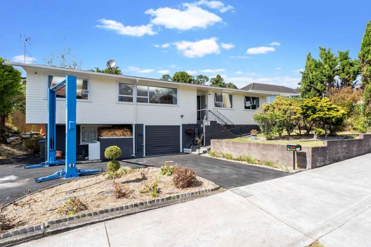 11 Windermere Crescent Blockhouse Bay_16