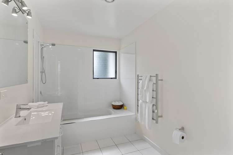 63 Chesterfield Mews Russley_9