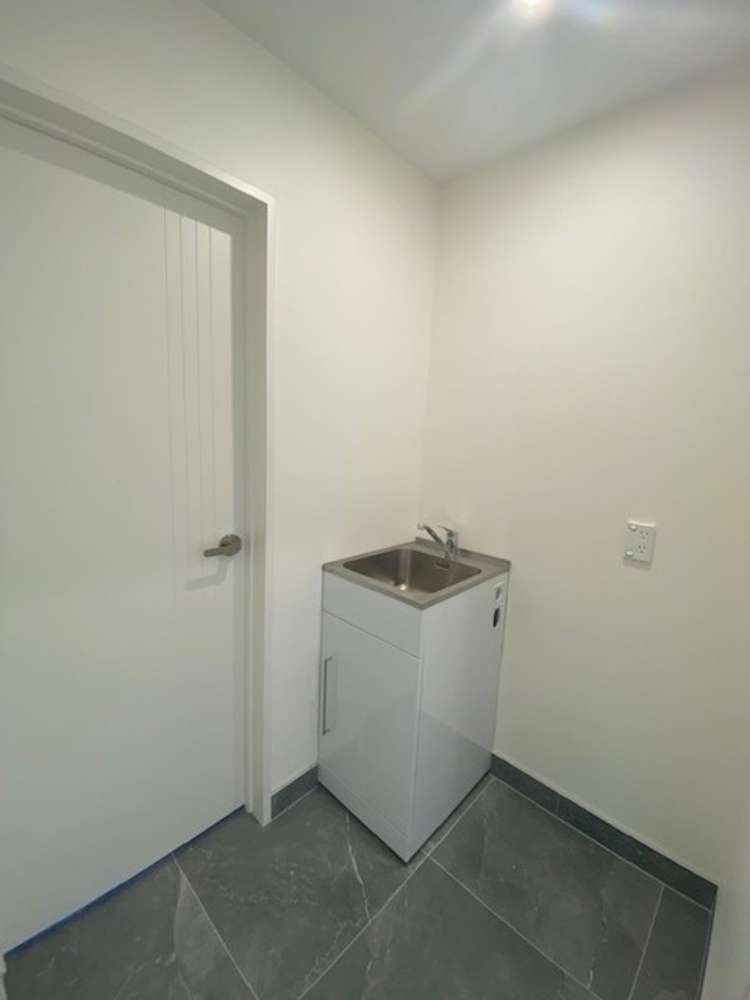 29A Tributary Parade 1657_7