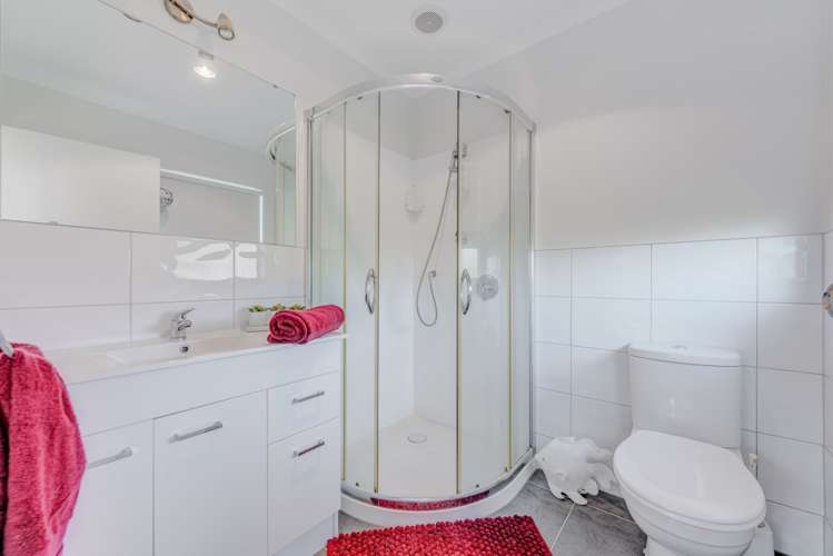 7 Fern Place Beachlands_11