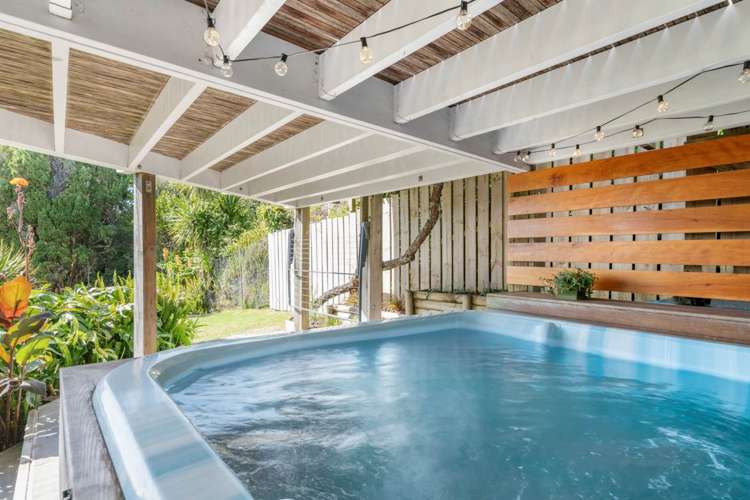 681 East Coast Road Browns Bay_20