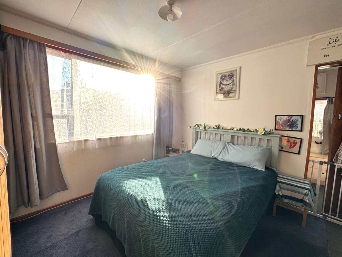 3 Caldervan Street_3