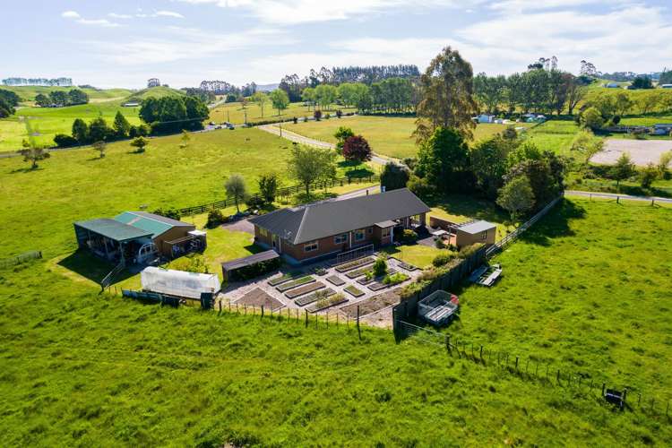 976 Poihipi Road Oruanui_22