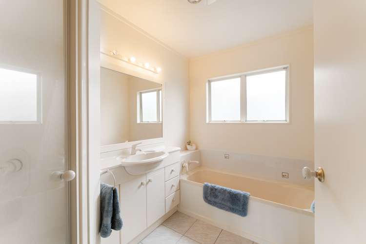 2/24 Philson Terrace Browns Bay_14