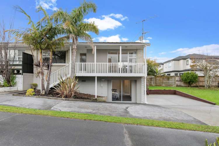 2/2 Pine Terrace Howick_13