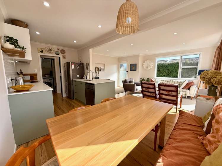 19 Lorenzen Bay Road Raglan_15