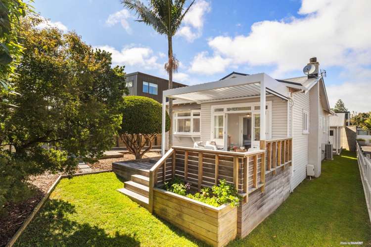 24 Heaphy Street Blockhouse Bay_16