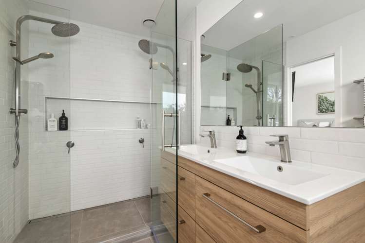 38 Lancaster Road Beach Haven_9