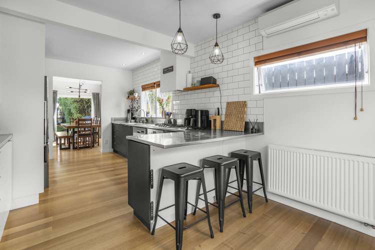 25 Marine Parade Eastbourne_9