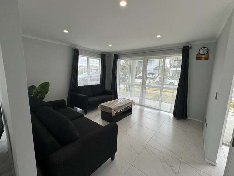 8 Flight Place Takanini_6