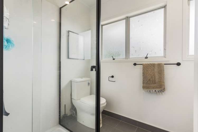 7/19 Bayside Avenue Te Atatu Peninsula_8