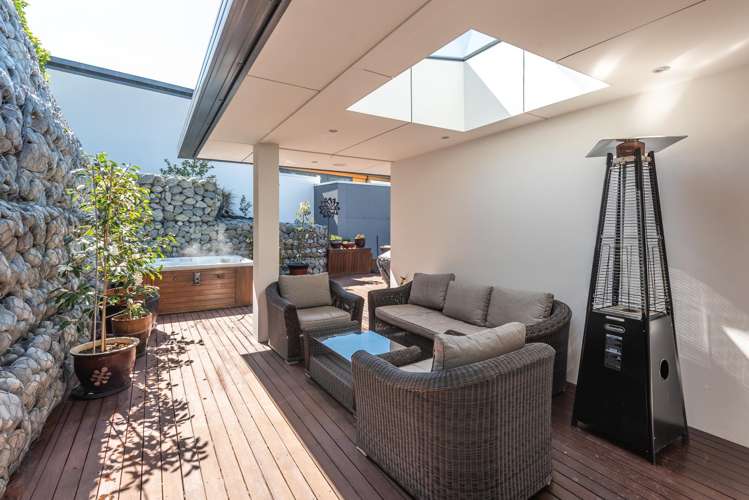 6 Challenger Lane Redcliffs_23