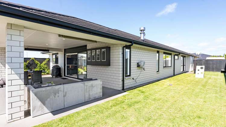 65 Links Drive Waiwhakaiho_18