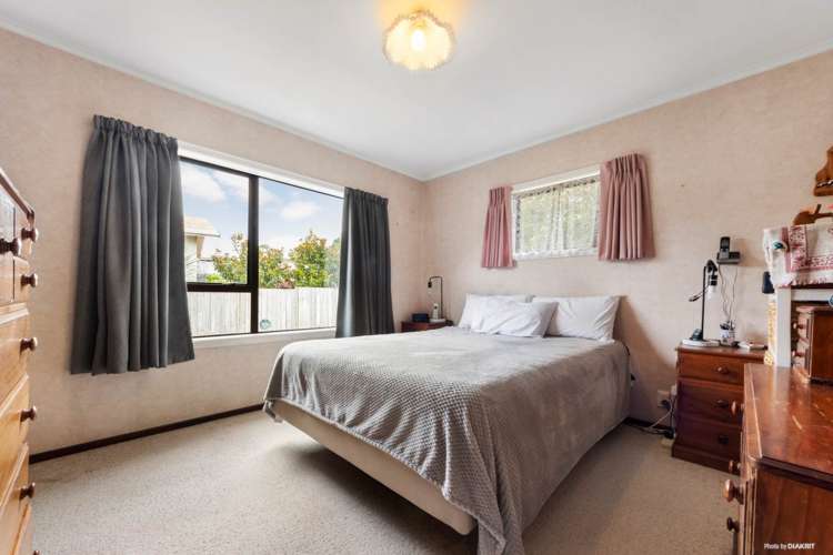 36 Kelkirk Street Kelston_10