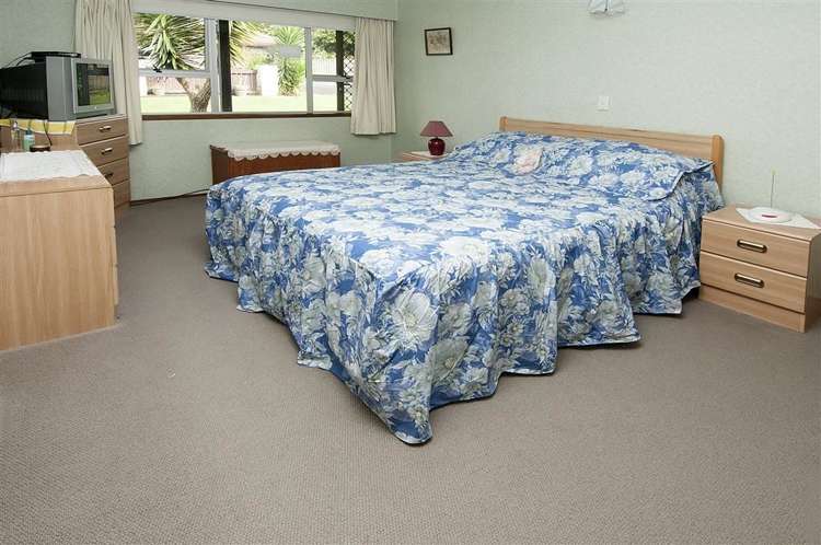 2 Faith Bullock Place New Lynn_4