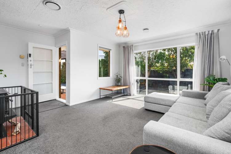 52 Frensham Crescent Woolston_3