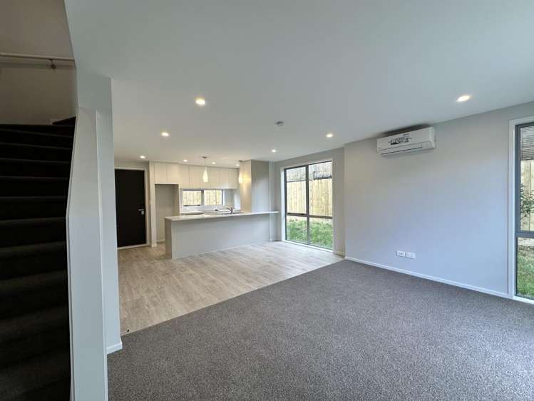 8/51 Wharf Road 1801_4