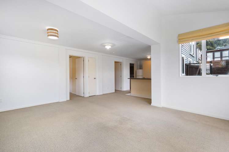 9 Avalon Crescent Fernhill/Sunshine Bay_17