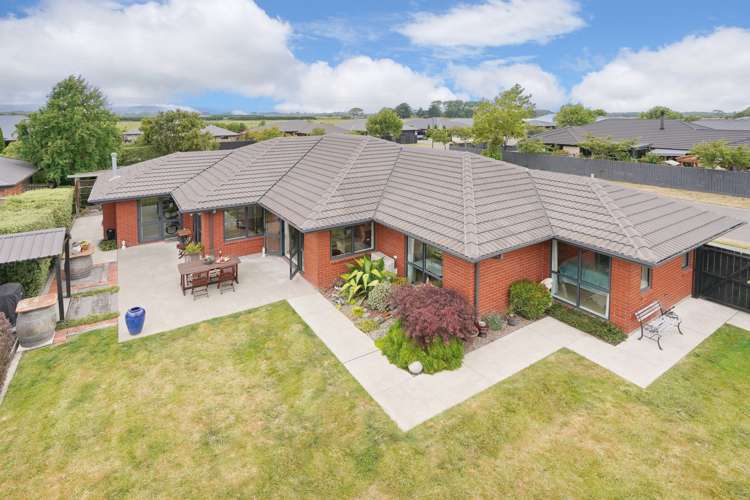 2 Ford Mews Springston_27