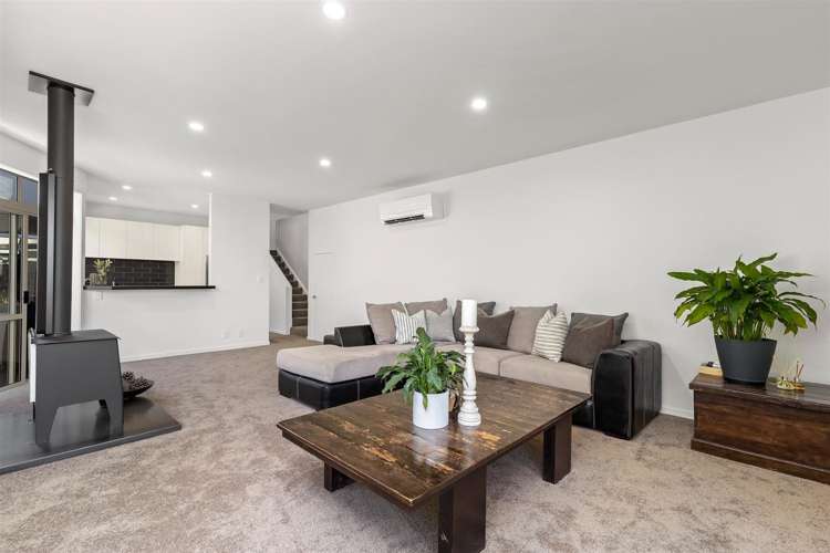 10b Mackinnon Terrace Fernhill/Sunshine Bay_18